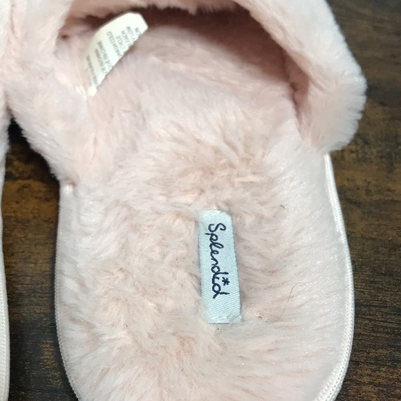 Splendid Womens Super Soft and Cozy Pink Slippers M/L - Picture 5 of 8